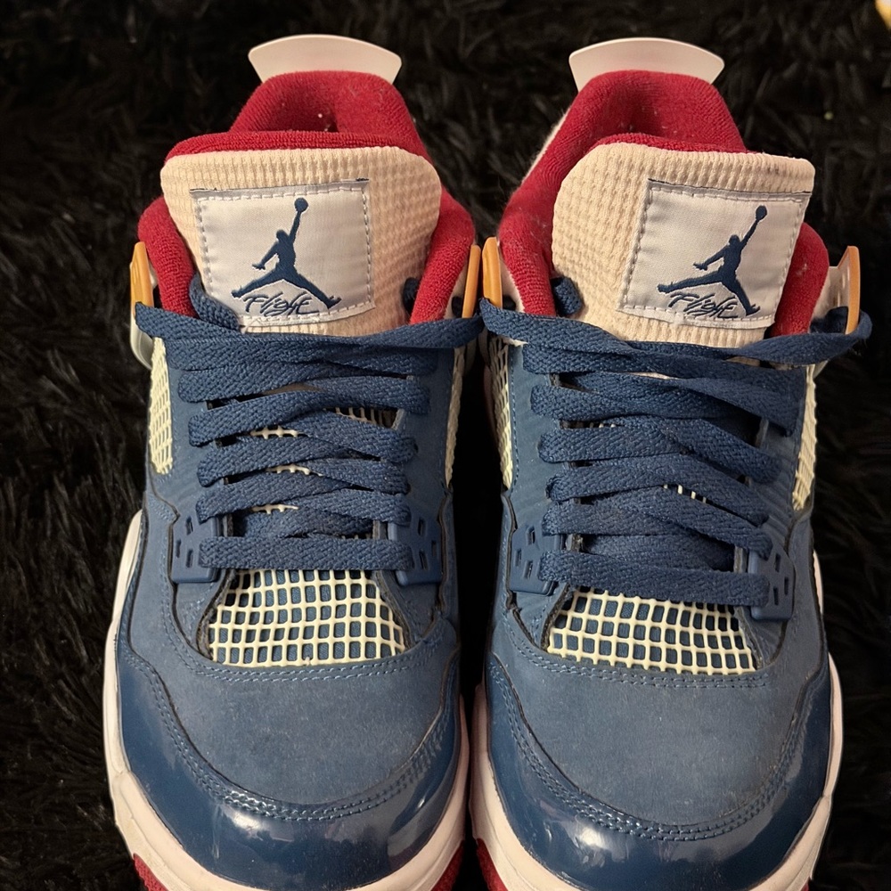 Jordan Retro 4 Sneakers in Navy, White & Red